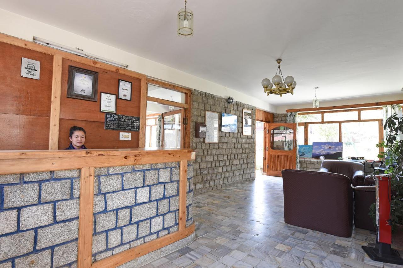 Tourist Hotel 10 Minutes Walking Distance From The Mall Manāli Esterno foto